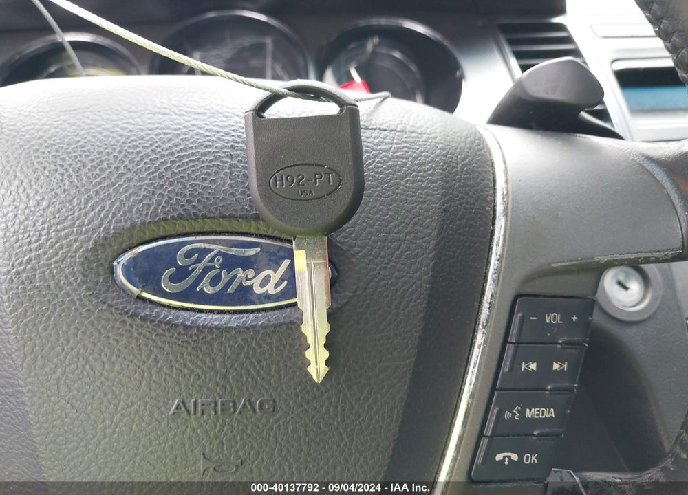 2011 FORD TAURUS SEL VIN: 1FAHP2EW8BG182117