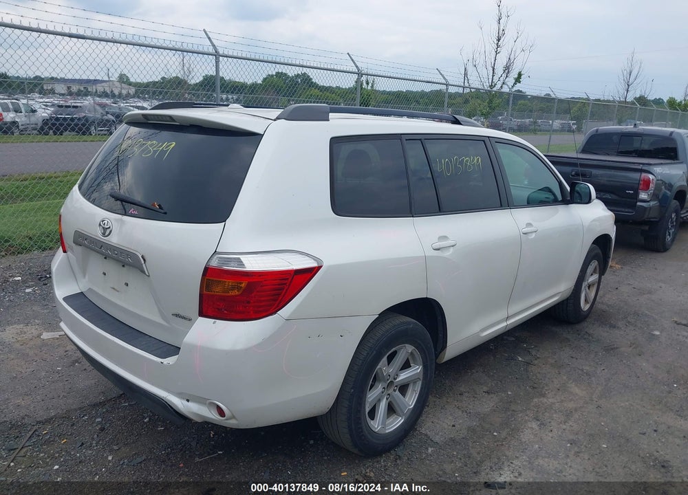 2010 TOYOTA HIGHLANDER BASE V6 VIN: 5TDBK3EH9AS031037