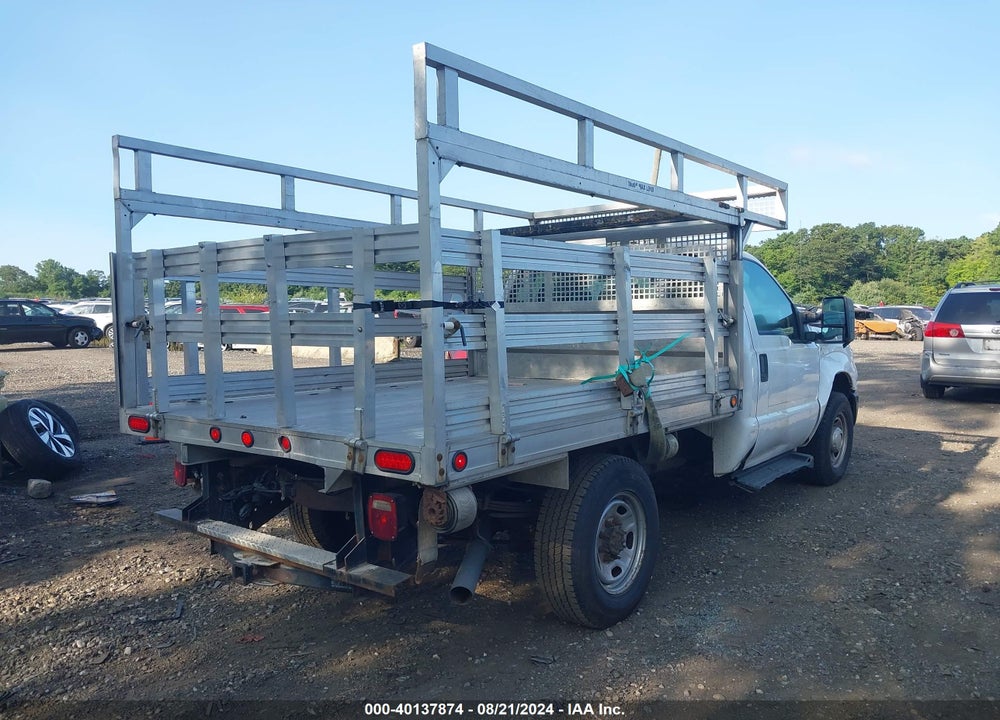 2013 FORD F-250 XL VIN: 1FDBF2A62DEA36251