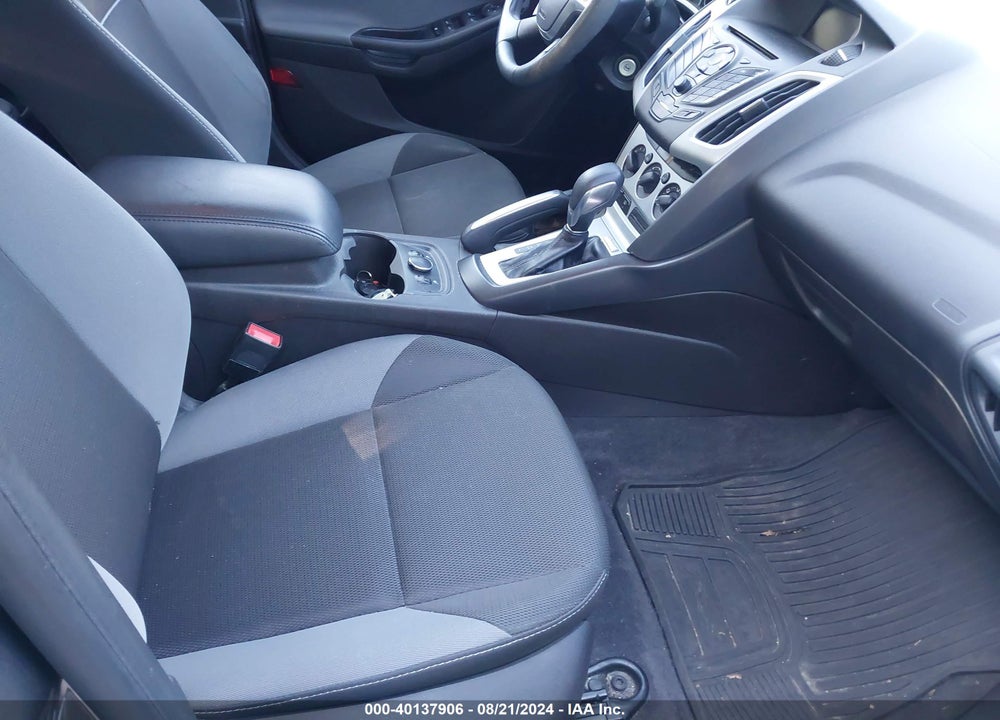 2014 FORD FOCUS SE VIN: 1FADP3F21EL117170