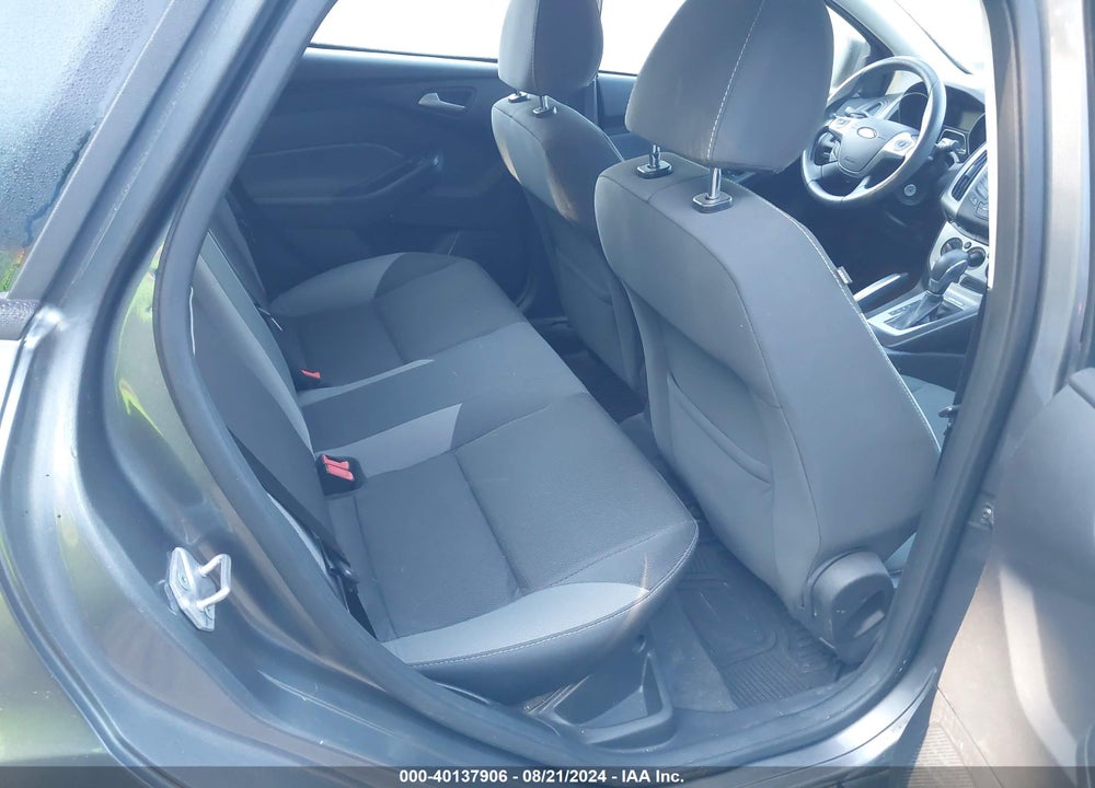 2014 FORD FOCUS SE VIN: 1FADP3F21EL117170