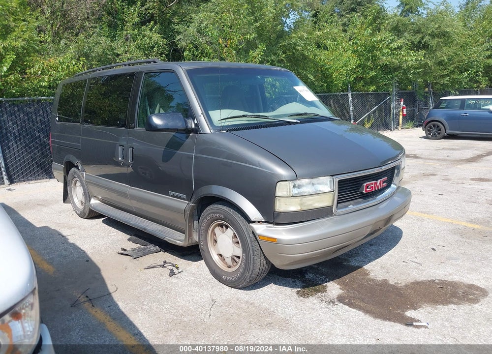 2001 GMC SAFARI SLE VIN: 1GKDM19W91B522445