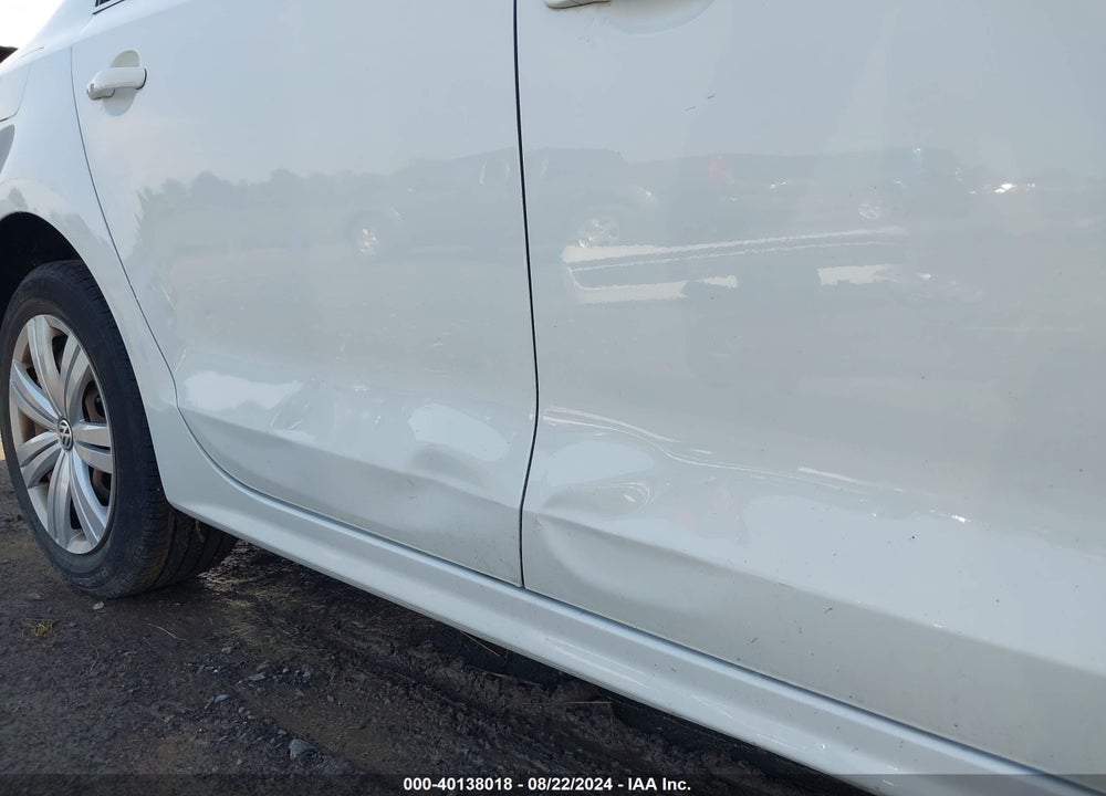 2017 VOLKSWAGEN JETTA VIN: 3VW2B7AJ0HM398092