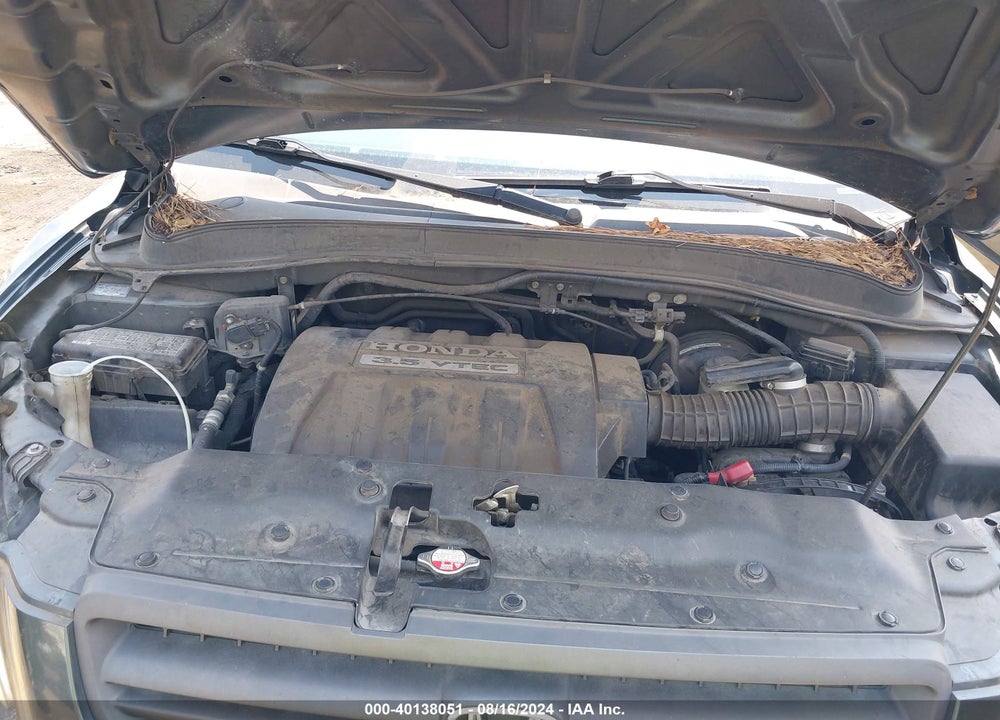 2005 HONDA PILOT EX-L VIN: 5FNYF18665B007298