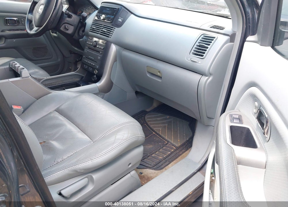 2005 HONDA PILOT EX-L VIN: 5FNYF18665B007298