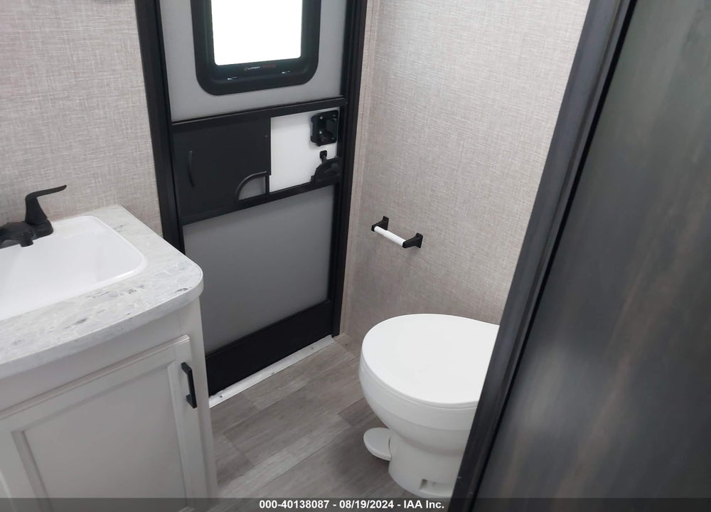 2023 JAYCO JAYFLIGHT TRAVEL TRAILER VIN: 1UJBC0BT2P17T0360