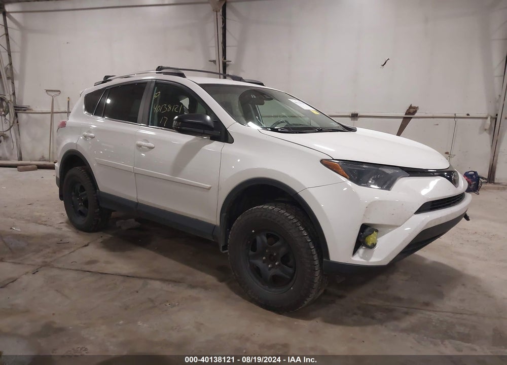 2017 TOYOTA RAV4 LE VIN: 2T3BFREV3HW625550