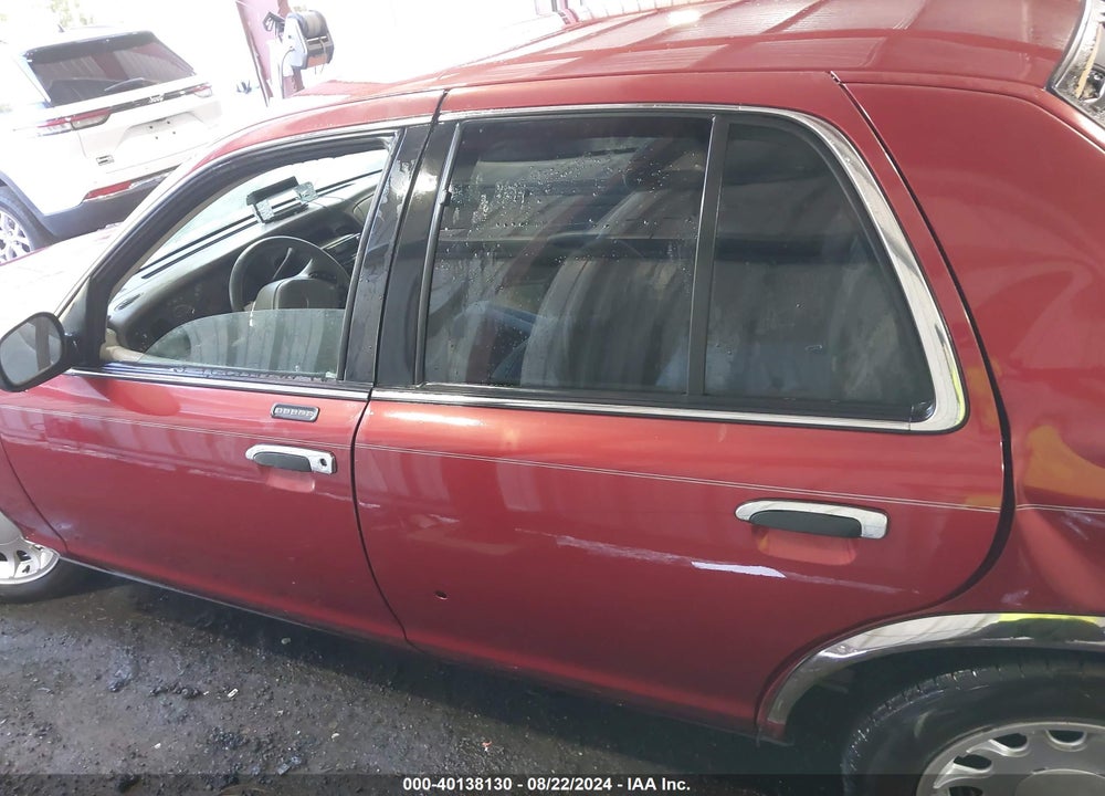 1999 FORD CROWN VICTORIA LX VIN: 2FAFP74W1XX211741