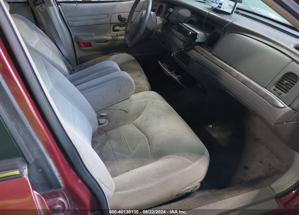 1999 FORD CROWN VICTORIA LX VIN: 2FAFP74W1XX211741