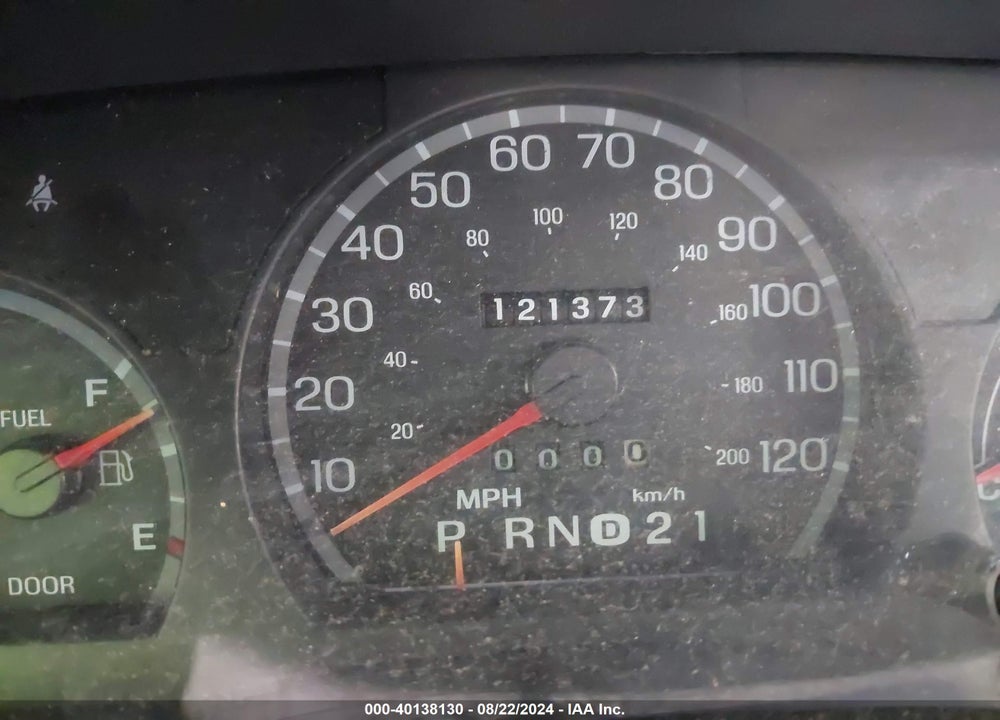 1999 FORD CROWN VICTORIA LX VIN: 2FAFP74W1XX211741