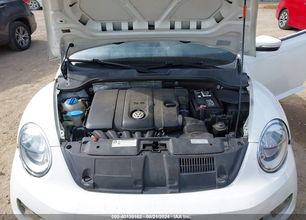 2013 VOLKSWAGEN BEETLE 2.5L VIN: 3VWJP7AT3DM681904