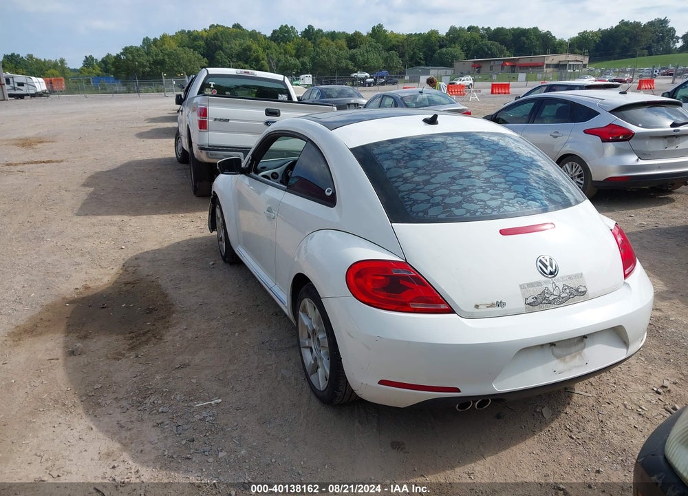 2013 VOLKSWAGEN BEETLE 2.5L VIN: 3VWJP7AT3DM681904