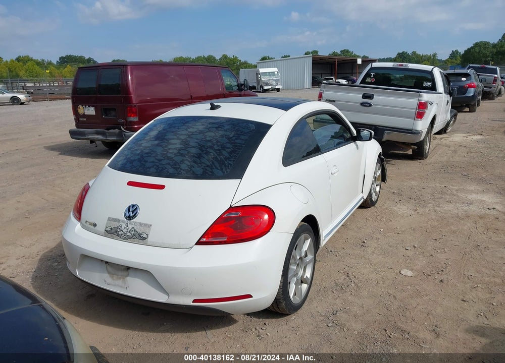2013 VOLKSWAGEN BEETLE 2.5L VIN: 3VWJP7AT3DM681904