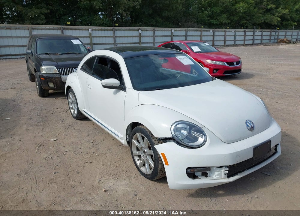 2013 VOLKSWAGEN BEETLE 2.5L VIN: 3VWJP7AT3DM681904