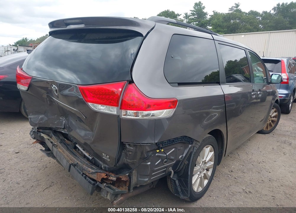 2011 TOYOTA SIENNA XLE VIN: 5TDDK3DC7BS021218