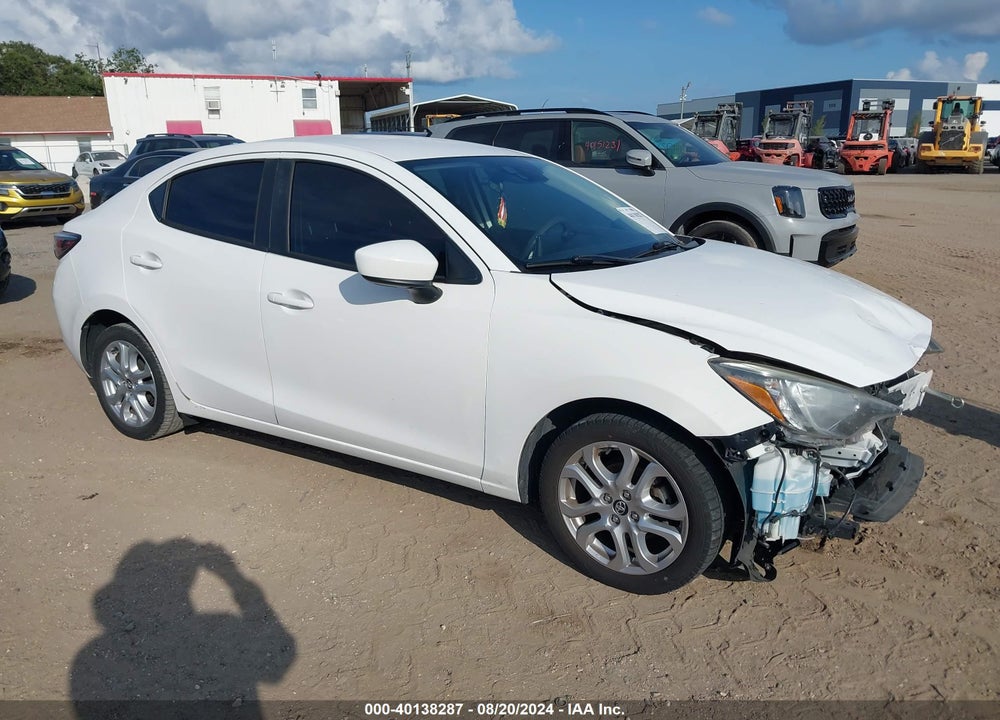 2018 TOYOTA YARIS IA VIN: 3MYDLBYV2JY304069