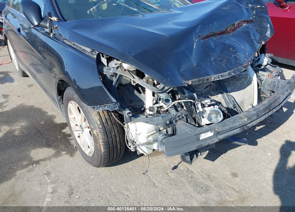 2013 HYUNDAI SONATA GLS VIN: 5NPEB4AC4DH688142