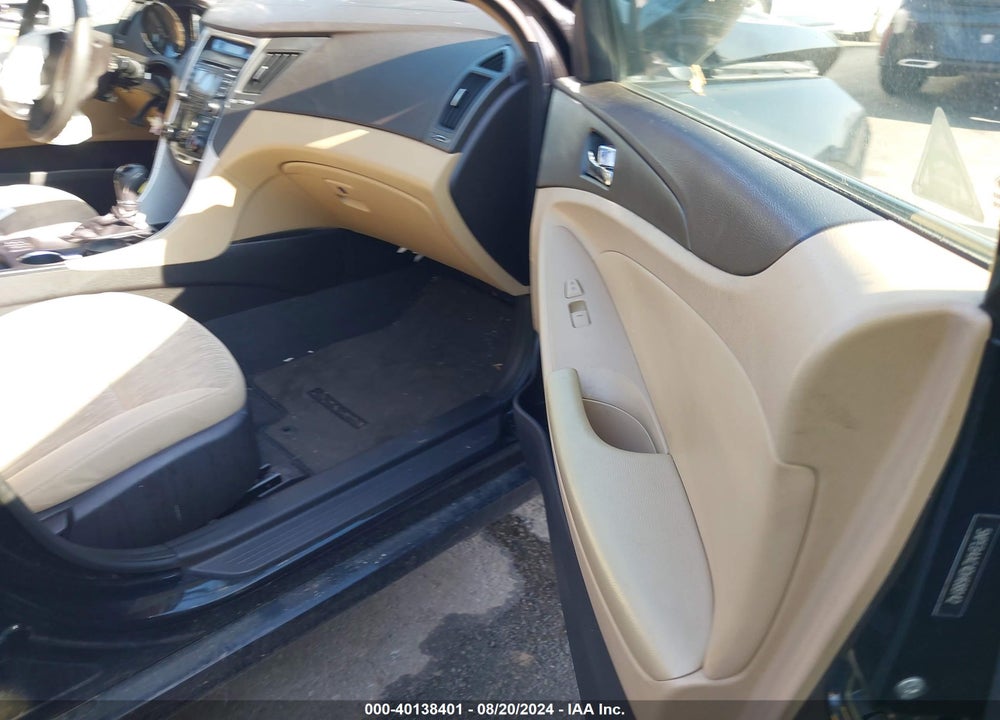 2013 HYUNDAI SONATA GLS VIN: 5NPEB4AC4DH688142