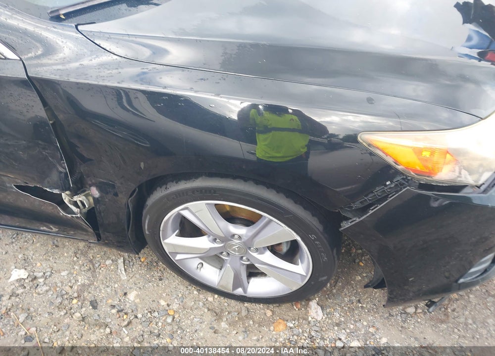 2013 ACURA ILX 2.0L VIN: 19VDE1F58DE003245