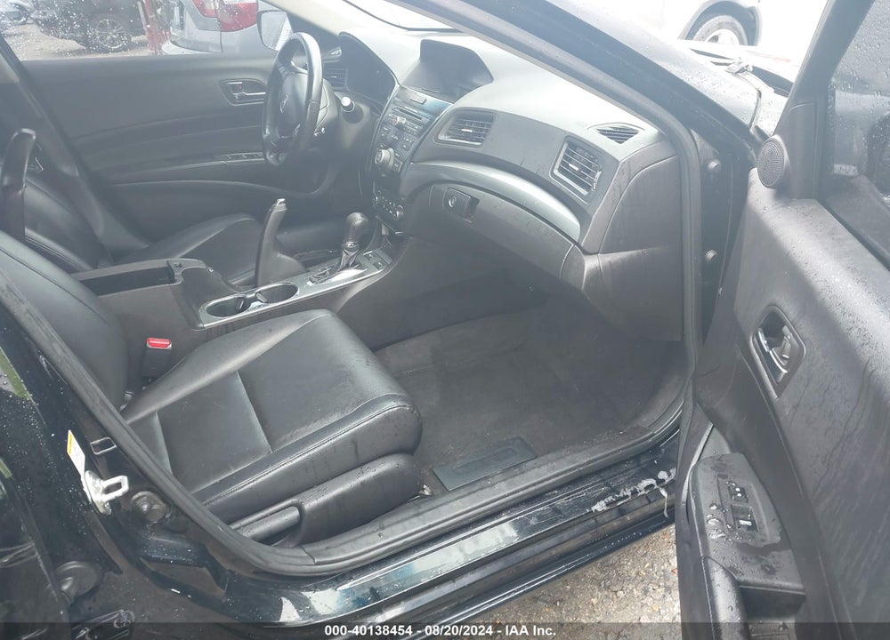 2013 ACURA ILX 2.0L VIN: 19VDE1F58DE003245