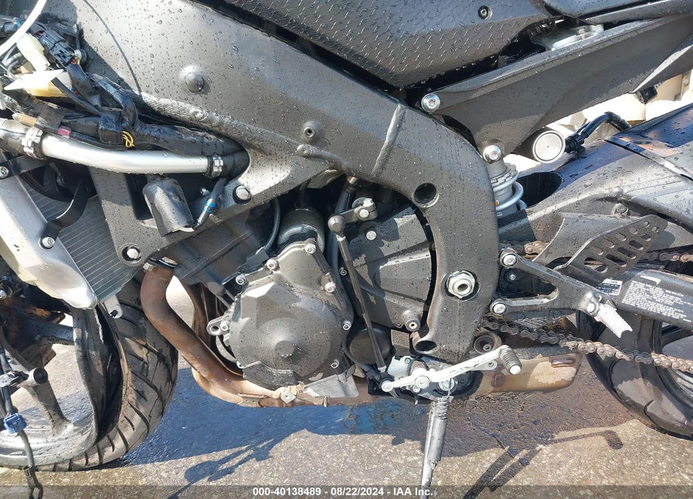 2017 YAMAHA YZFR6 VIN: JYARJ28E4HA001962