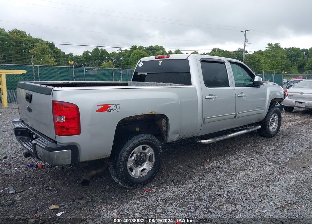 2010 CHEVROLET SILVERADO 2500HD LTZ VIN: 1GC4KYB6XAF121936