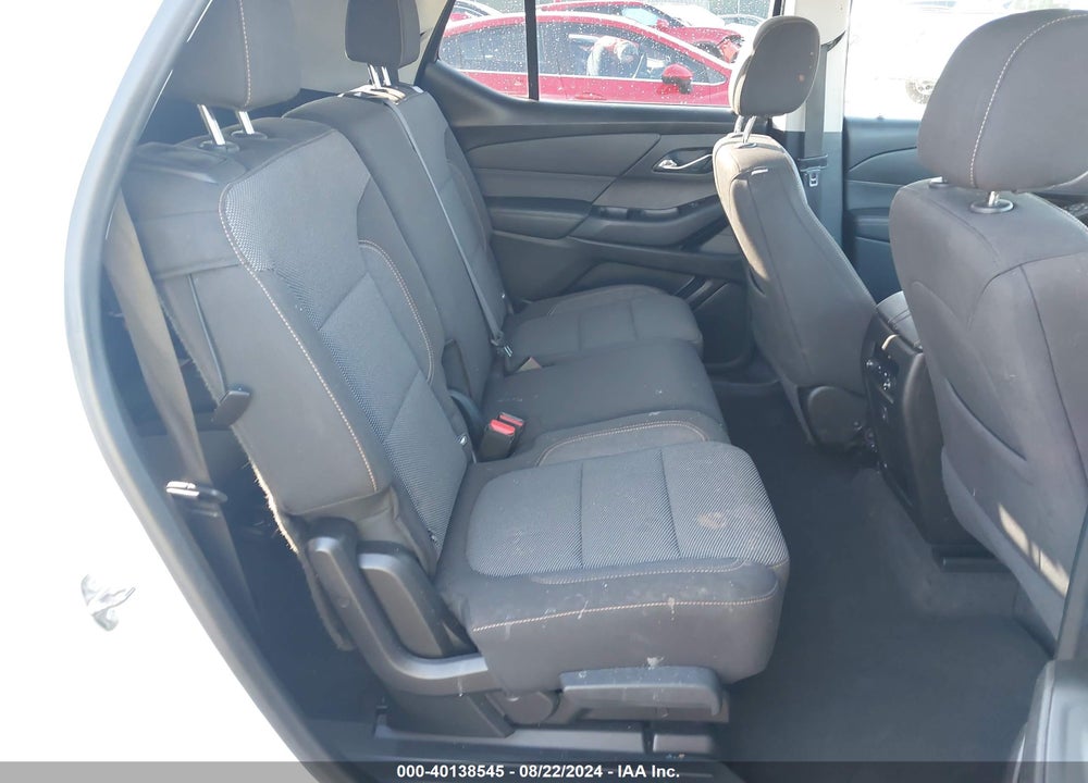 2019 CHEVROLET TRAVERSE LS VIN: 1GNEVFKW2KJ265101