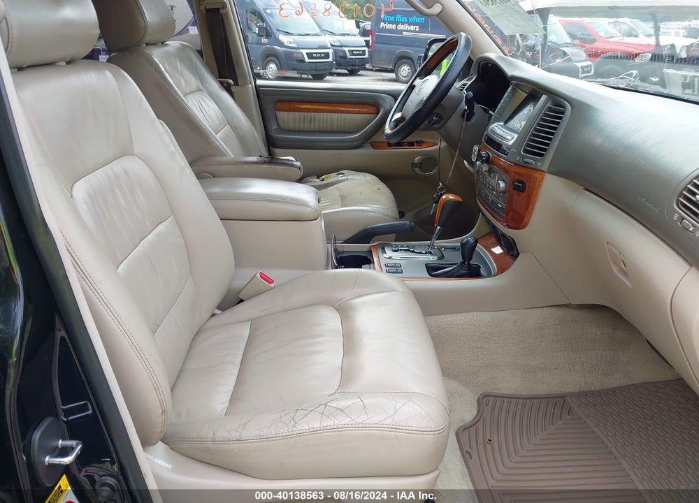 2005 LEXUS LX 470 VIN: JTJHT00W953553862