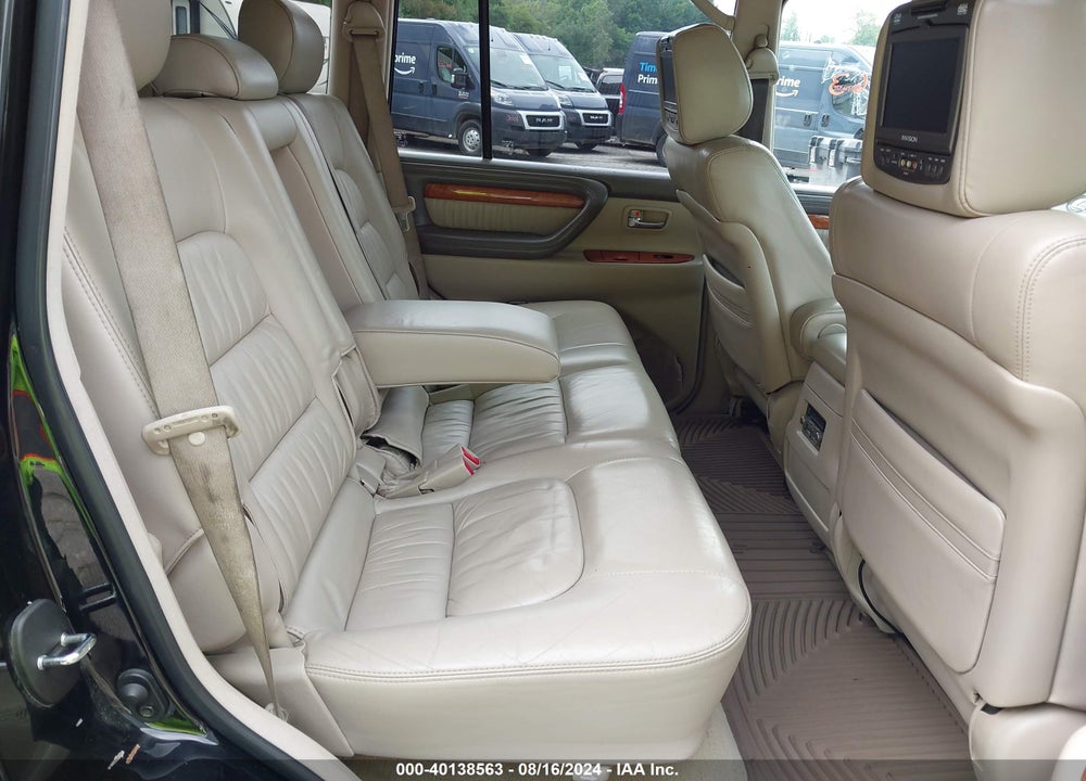 2005 LEXUS LX 470 VIN: JTJHT00W953553862