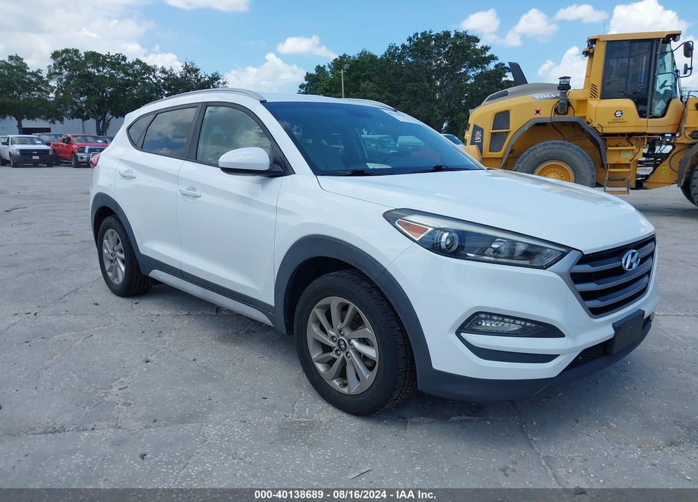 2017 HYUNDAI TUCSON SE VIN: KM8J3CA46HU481371