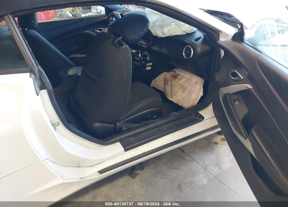 2019 CHEVROLET CAMARO 1LT VIN: 1G1FB3DS2K0107368