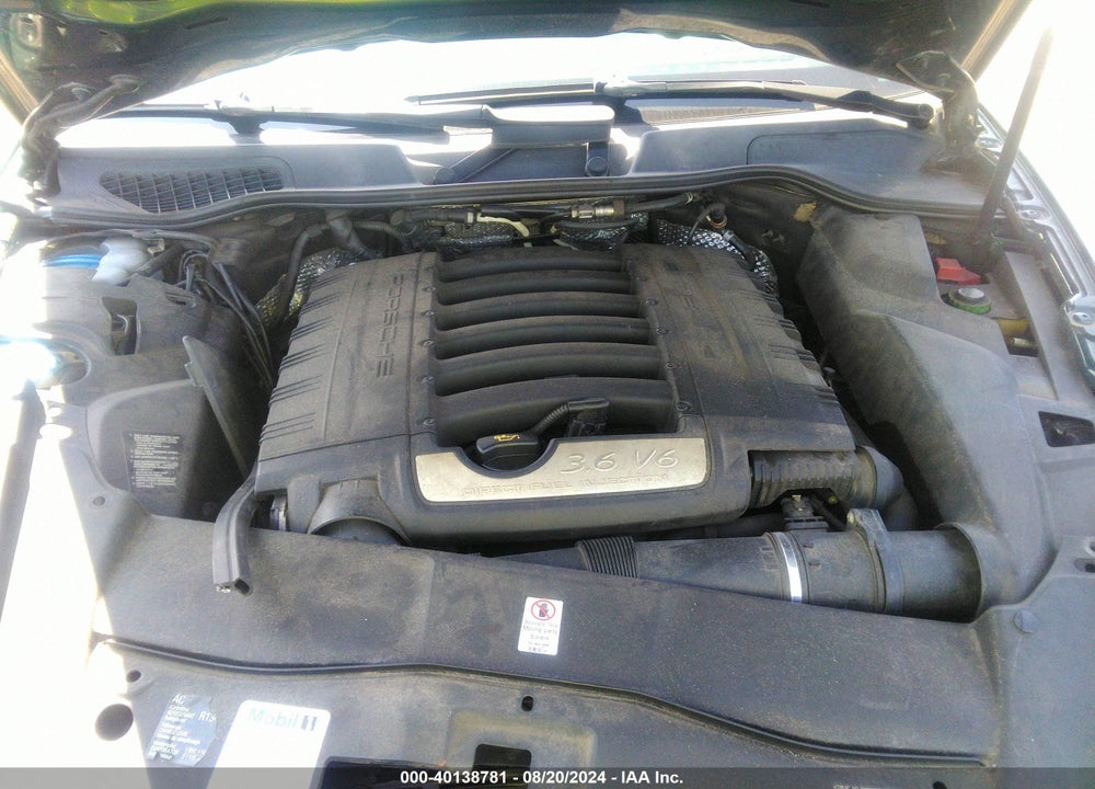 2011 PORSCHE CAYENNE VIN: WP1AA2A26BLA09301