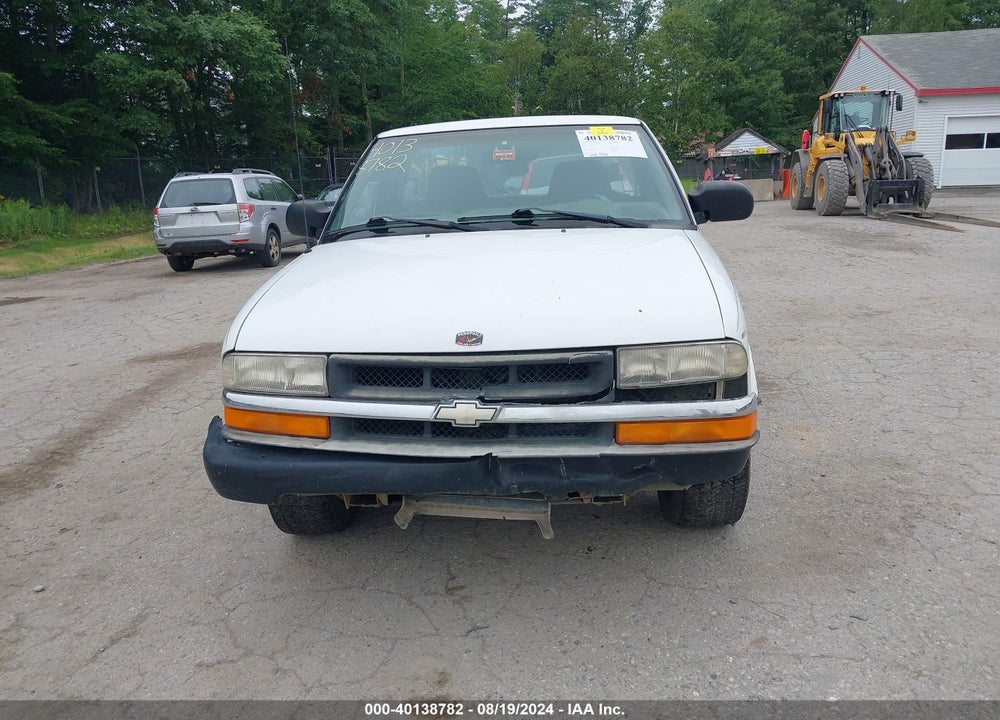 2000 CHEVROLET S-10 VIN: 1GCCS1450YK280960
