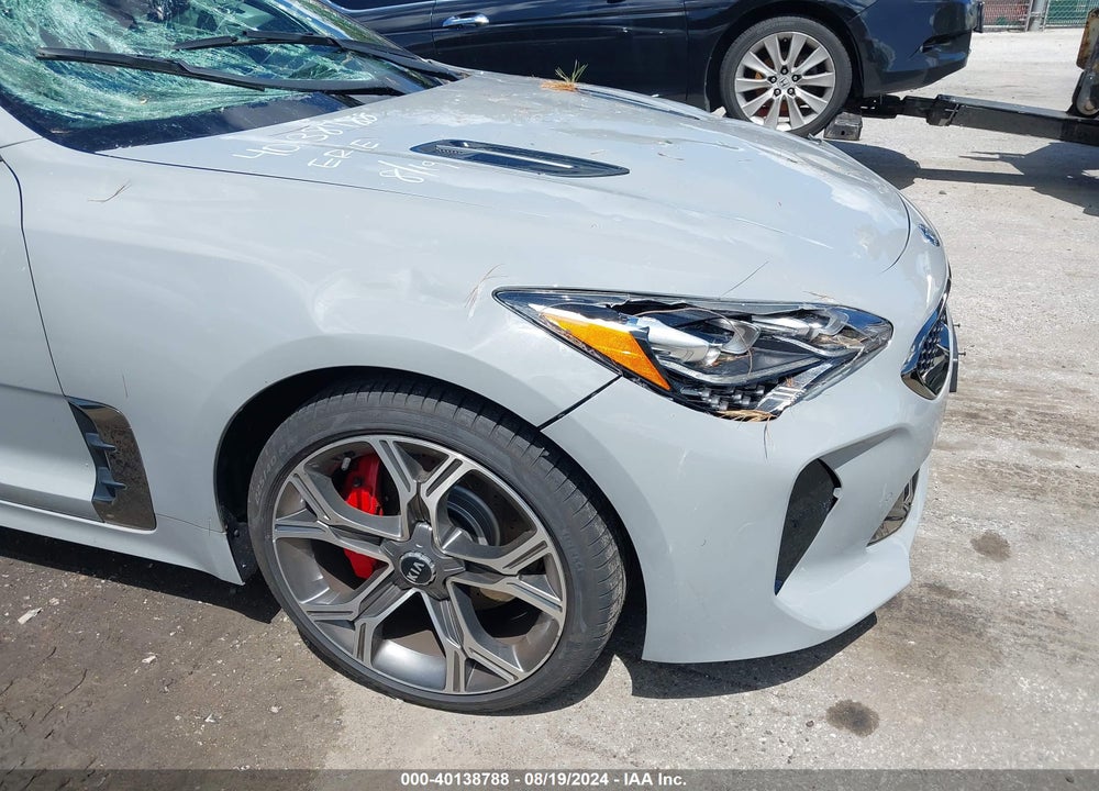 2019 KIA STINGER GT2 VIN: KNAE55LCXK6055448