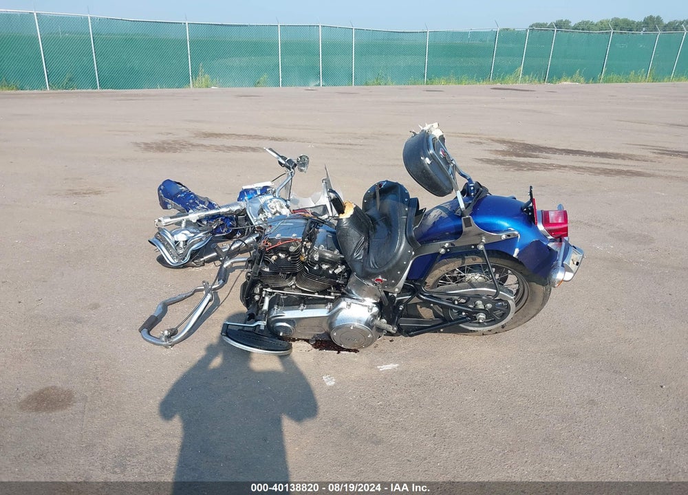 2017 HARLEY-DAVIDSON FLSTC HERITAGE SOFTAIL CLASSIC VIN: 1HD1BWV10HB039009