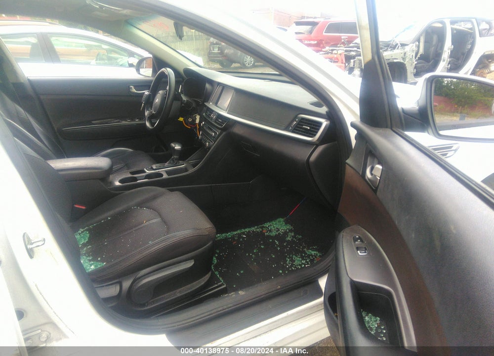 2019 KIA OPTIMA LX VIN: 5XXGT4L34KG302332