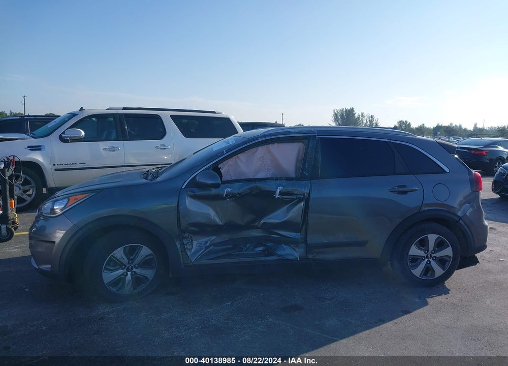 2018 KIA NIRO LX VIN: KNDCB3LC5J5153220