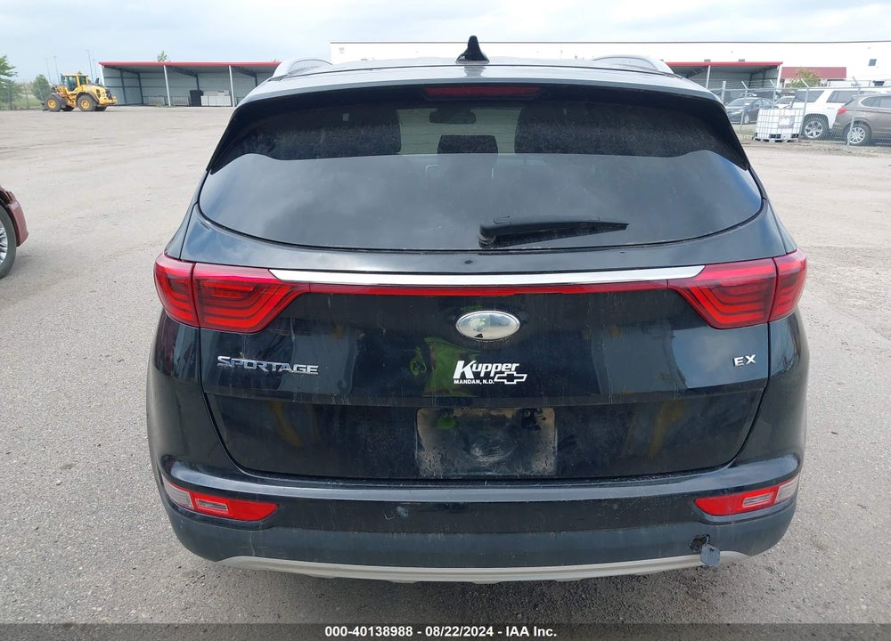 2018 KIA SPORTAGE EX VIN: KNDPNCAC7J7452496