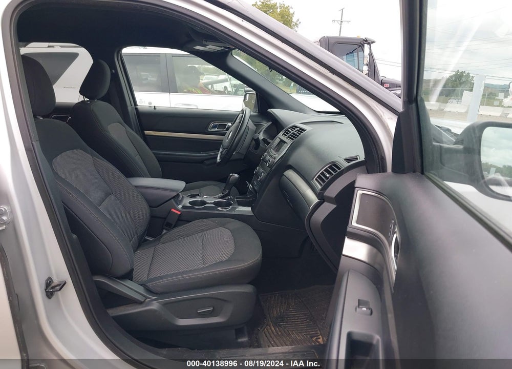 2019 FORD EXPLORER XLT VIN: 1FM5K7D81KGA83808