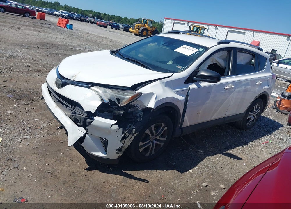 2018 TOYOTA RAV4 LE VIN: JTMZFREV2JJ184075
