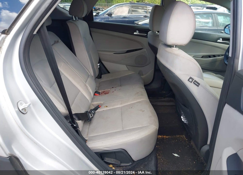 2019 HYUNDAI TUCSON SE VIN: KM8J2CA43KU857597