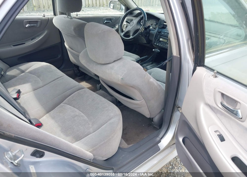 2001 HONDA ACCORD 2.3 EX VIN: 1HGCG566X1A129300