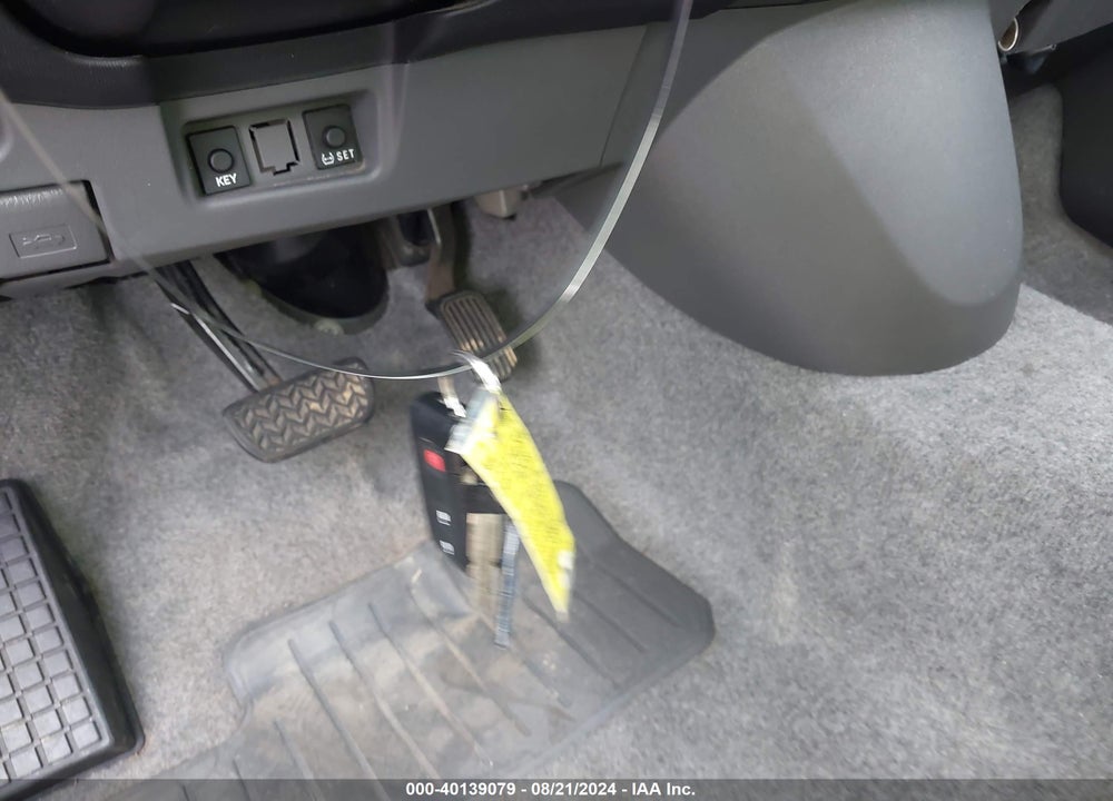 2008 TOYOTA PRIUS VIN: JTDKB20U987701172