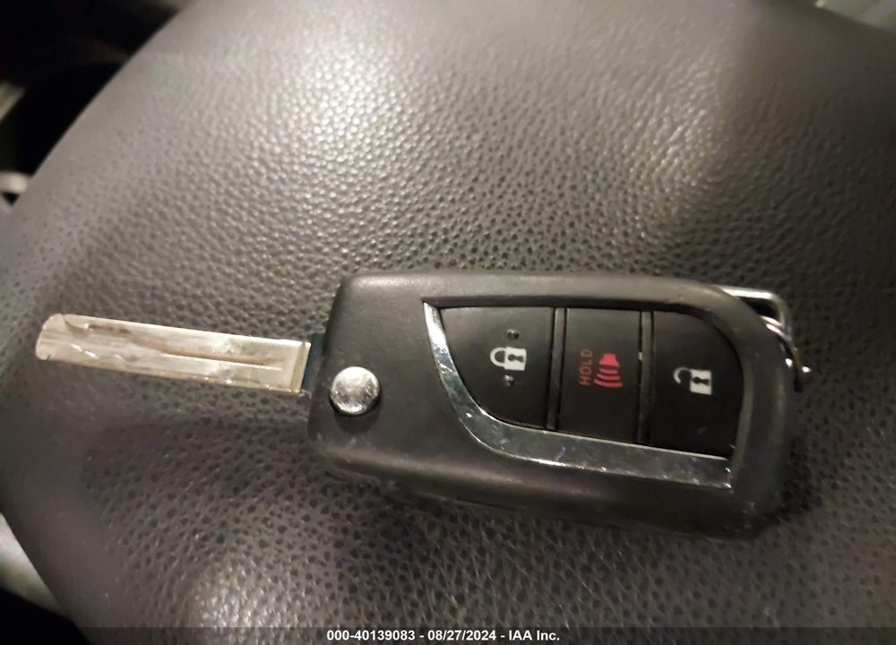 2019 TOYOTA RAV4 LE VIN: JTMH1RFV1KJ005969