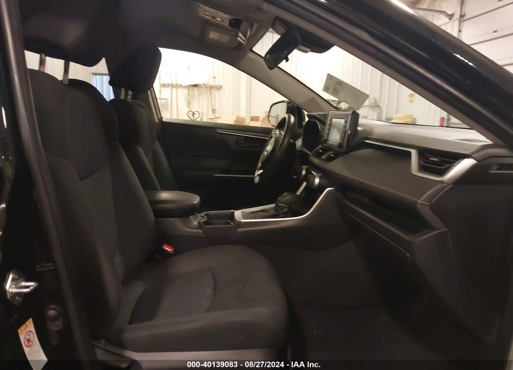 2019 TOYOTA RAV4 LE VIN: JTMH1RFV1KJ005969