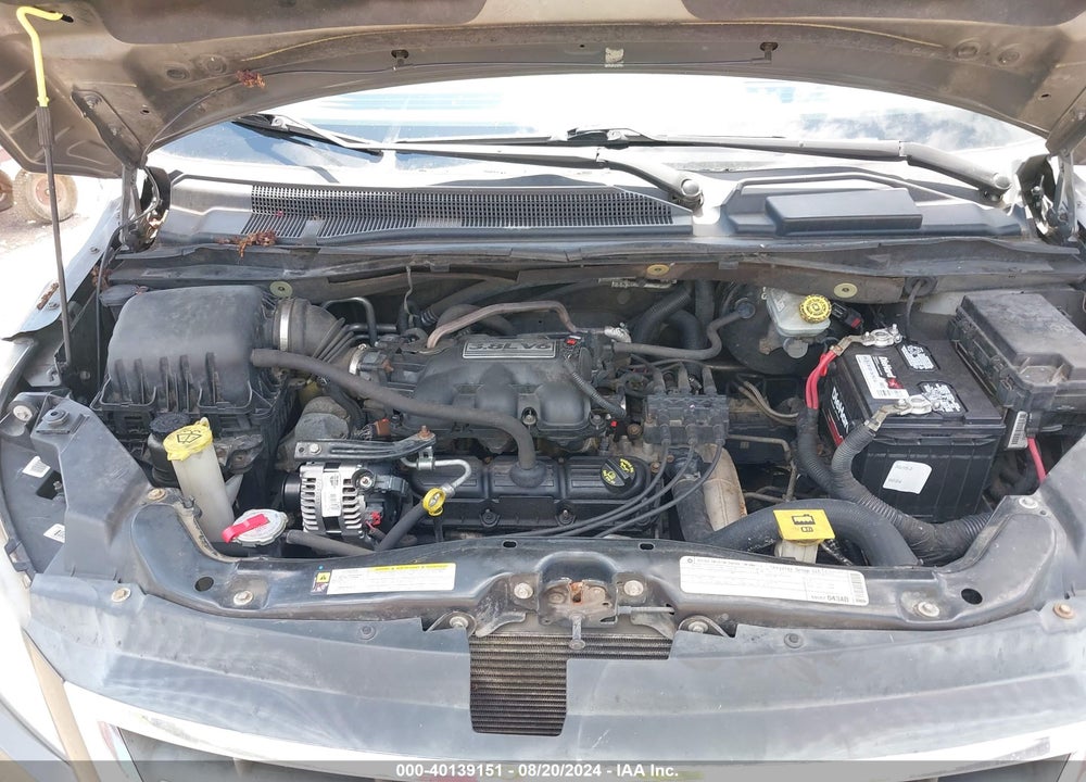 2010 VOLKSWAGEN ROUTAN VIN: 2V4RW3D16AR296102