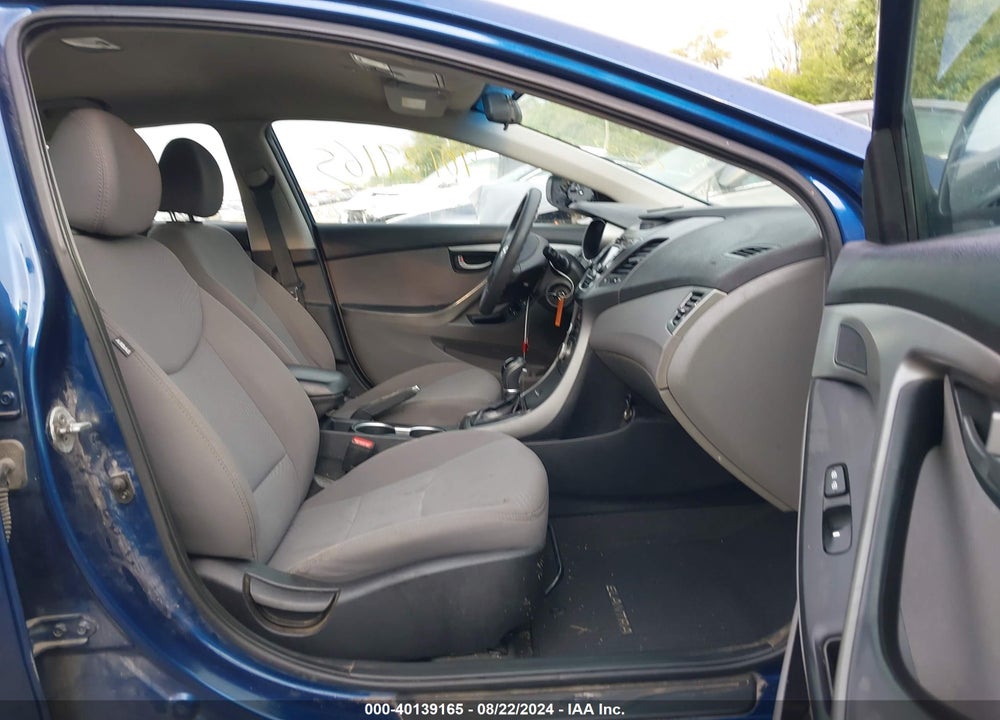 2016 HYUNDAI ELANTRA SE VIN: 5NPDH4AE0GH702392