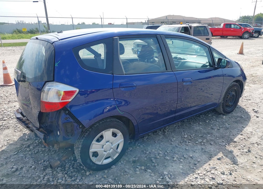 2012 HONDA FIT VIN: JHMGE8G37CC010704