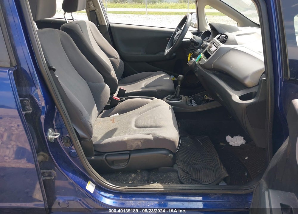 2012 HONDA FIT VIN: JHMGE8G37CC010704