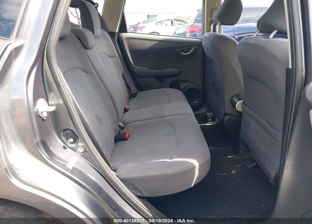 2013 HONDA FIT VIN: JHMGE8H30DC000743